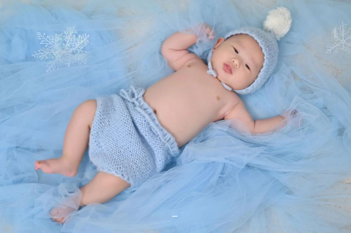 阳谷摸孕妇肚子沾喜气